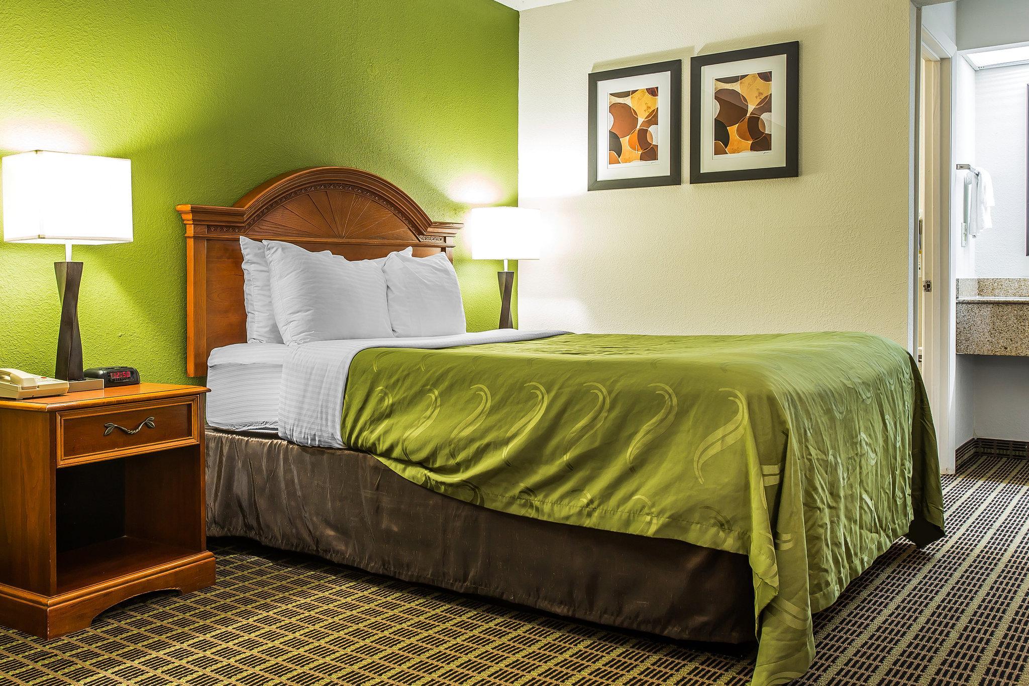 Quality Inn&Suites Orangeburg Bagian luar foto