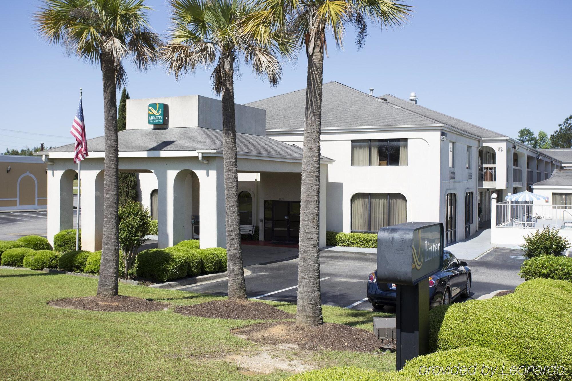 Quality Inn&Suites Orangeburg Bagian luar foto