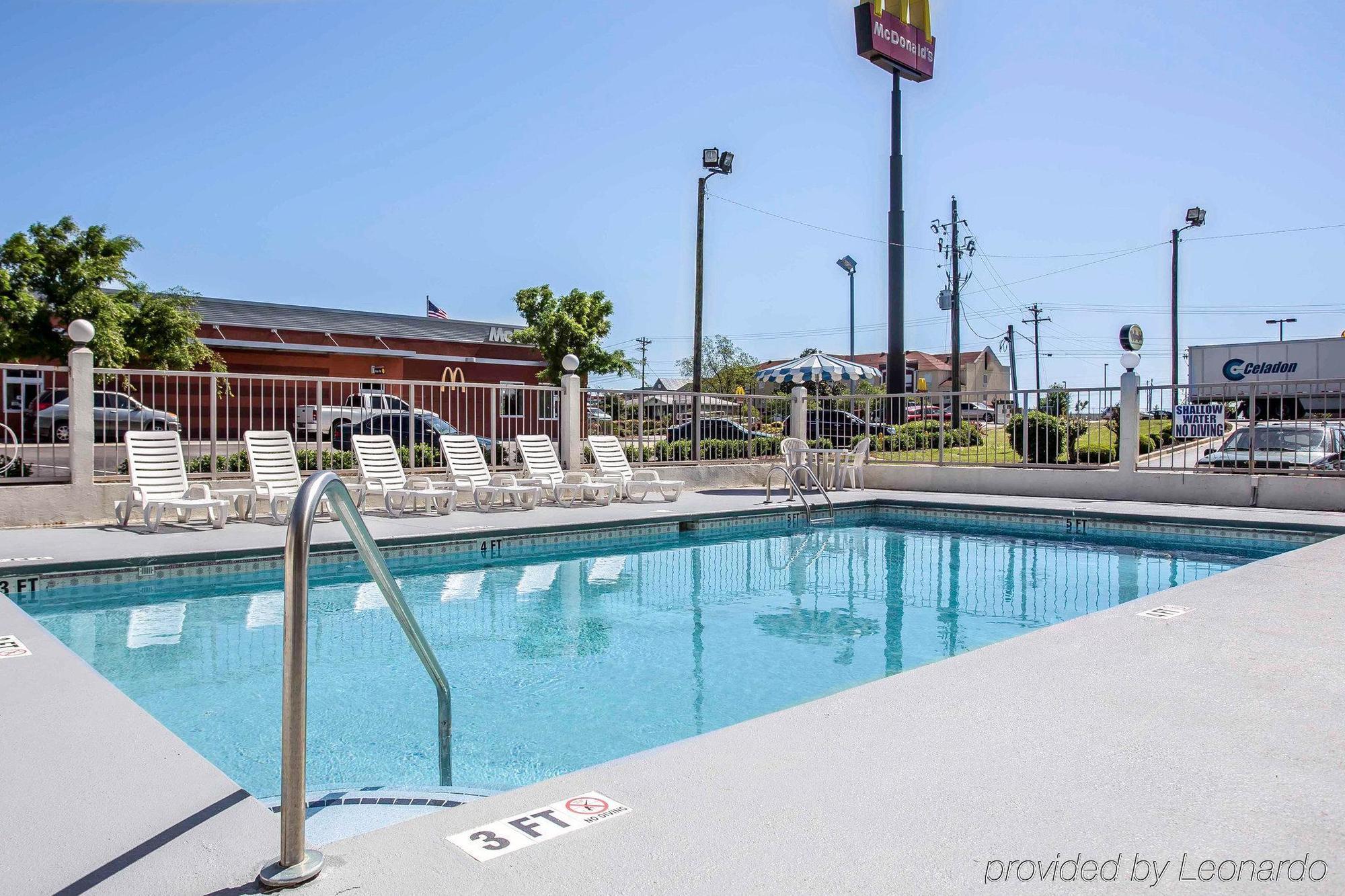 Quality Inn&Suites Orangeburg Bagian luar foto