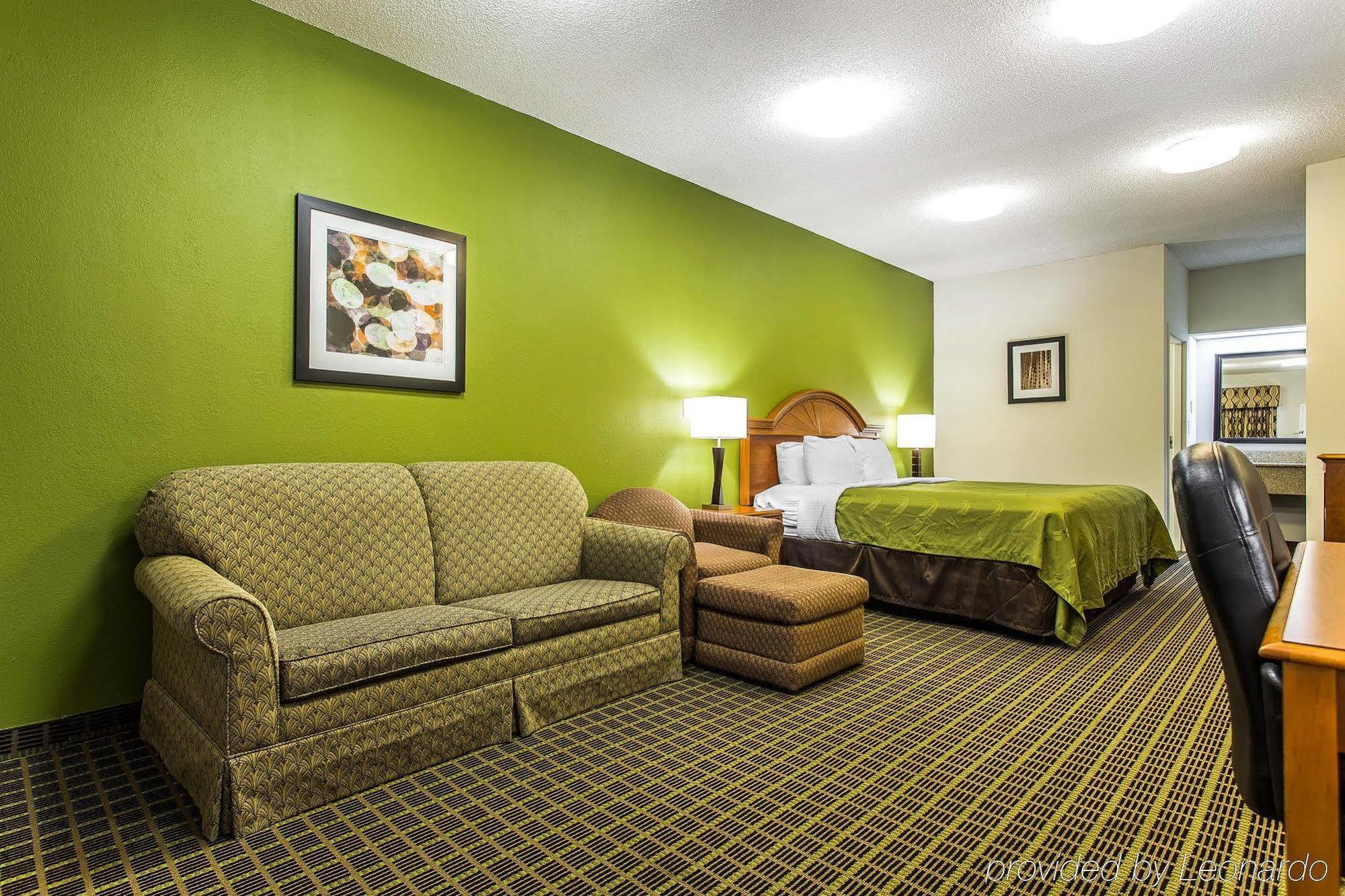 Quality Inn&Suites Orangeburg Bagian luar foto