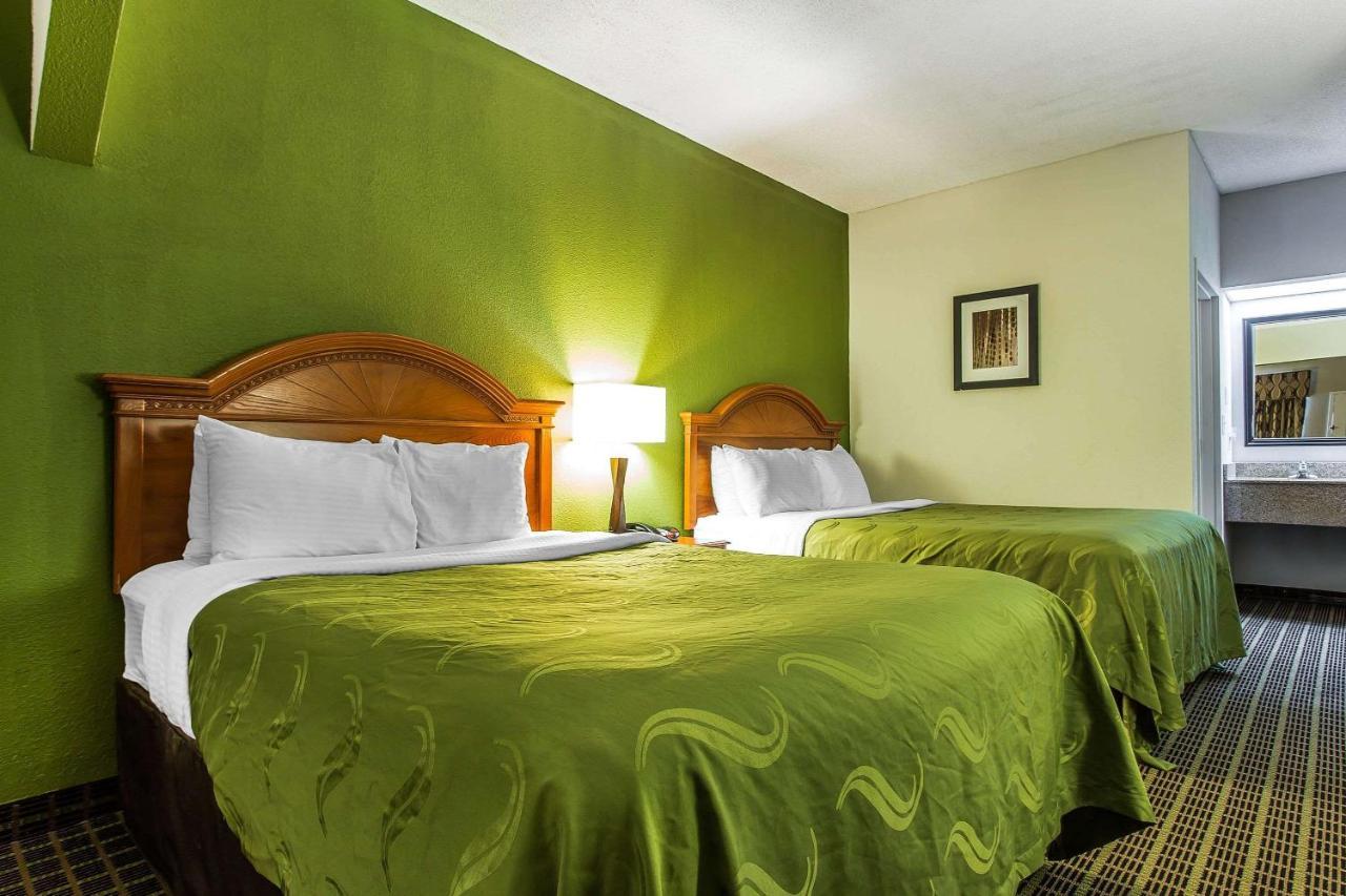 Quality Inn&Suites Orangeburg Bagian luar foto